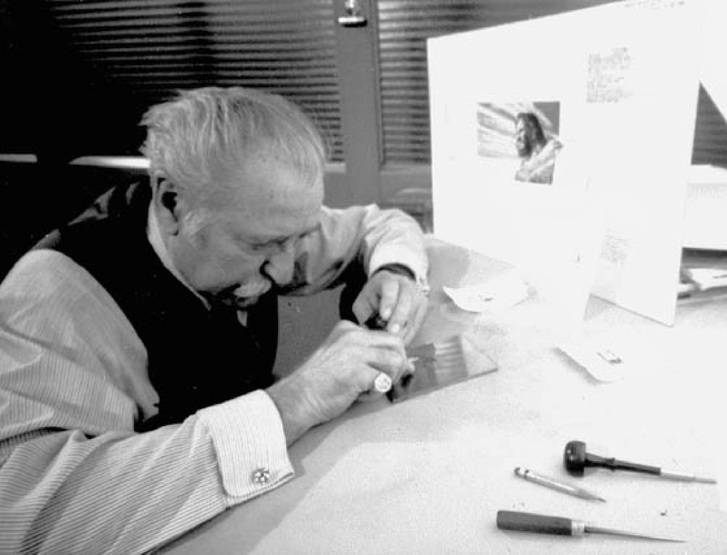 George Gundersen engraves the 1970 6 cent
                Kelsey commemorative